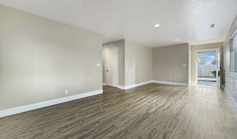 714 PIONEER Rd 1B, Brookings, OR 97415