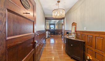 423 Hope St C, Bristol, RI 02809
