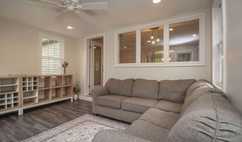 96 Pond View Dr, Auburn, NH 03032