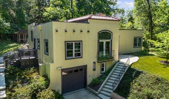 17 E Stillwater Ave, Beverly Shores, IN 46301