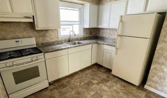 92 OAK St Apt 2, Bayonne, NJ 07002