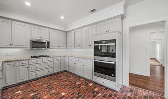 1305 Laurence Dr, Heath, TX 75032