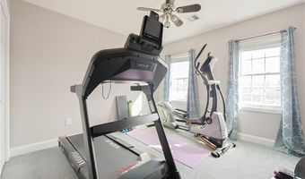 1010 Oakhill Ave, Attleboro, MA 02703