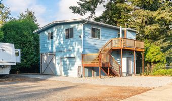 97799 Hanscam Ln, Brookings, OR 97415