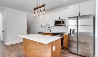 921 EDGLEY St, Philadelphia, PA 19122