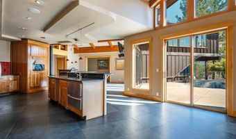 20 Cal Neva Dr, Crystal Bay, NV 89402