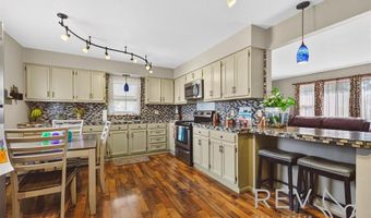 302 W Rocky Rd, Cody, WY 82414