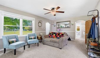 1112 North Dr, Anderson, IN 46011