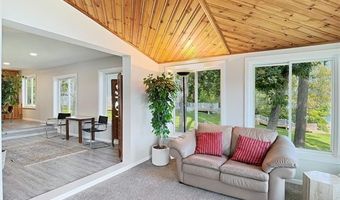 16431 Oak Hill Dr, Argentine, MI 48430