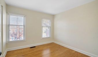3135 14TH St S, Arlington, VA 22204