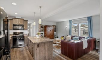 53 Greenlawn Dr, Danbury, CT 06810