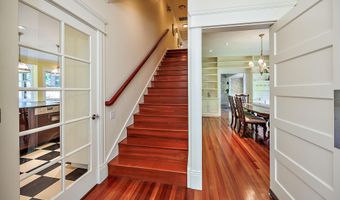 586 B St, Ashland, OR 97520