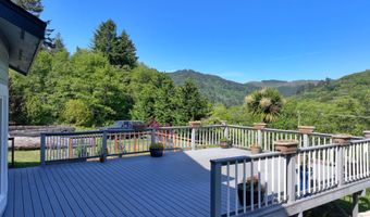 16711 Thompson Rd, Brookings, OR 97415