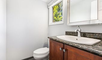 2222 Delaware Dr, Ann Arbor, MI 48103