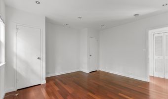 3498 MARTHA CUSTIS Dr 317, Alexandria, VA 22302