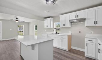 422 London St, Alma, AR 72921