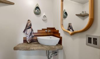 820 NW 12th St, Bend, OR 97703