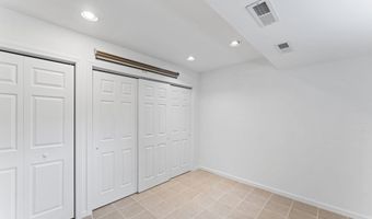 56 Pembroke Rd APT 11, Danbury, CT 06811