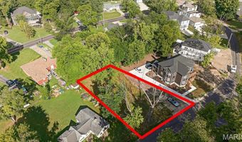 1217 Kiefer Creek Rd, Ballwin, MO 63021