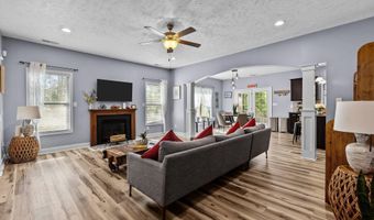 601 Wildwood Rd, Aberdeen, NC 28315
