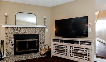 25 Venturi Grn A, North Providence, RI 02904