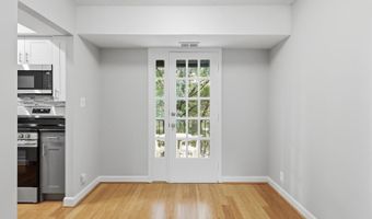 2966 S COLUMBUS St B2, Arlington, VA 22206