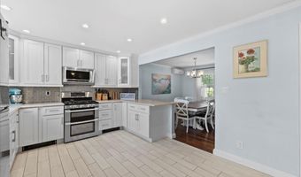 84 Lebrun Ave, Amityville, NY 11701