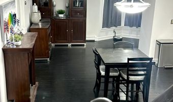 19 CENTER St, Barnegat, NJ 08005