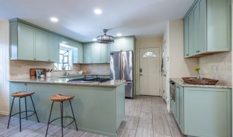 1067 Hess Dr, Avondale Estates, GA 30002