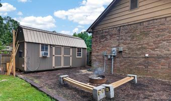 2504 N Ridge Dr, Arkadelphia, AR 71923