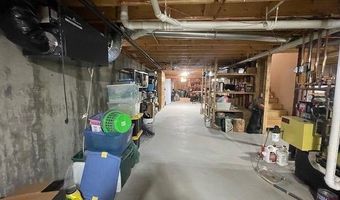 14 Grandview Dr, Berlin, NH 03570