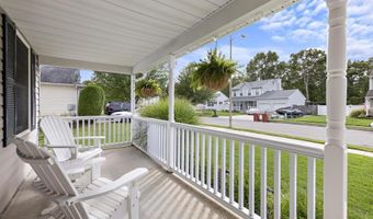 15 Brentwood Dr, Bayville, NJ 08721