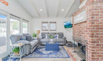 14 Albatross Pt, Bayville, NJ 08721