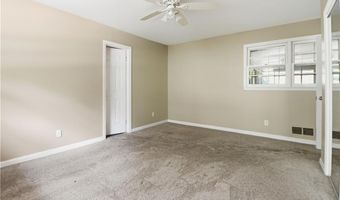 6735 Marlborough Cir S, Atlanta, GA 30349