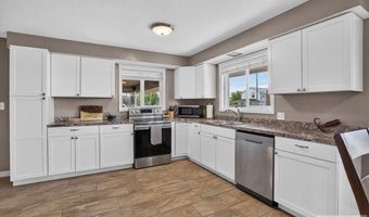 559 Rich Ln, Blackfoot, ID 83221