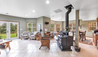 4006 ELKINS Rd, Amherst, WI 54406