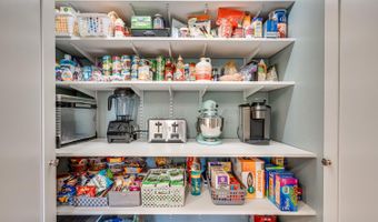 200 N PICKETT St 308, Alexandria, VA 22304