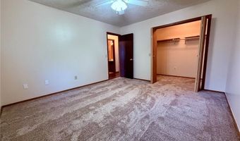 202 NW J St B, Bentonville, AR 72712