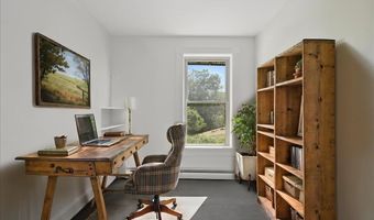 18 Cobb Rd, Belfast, ME 04915