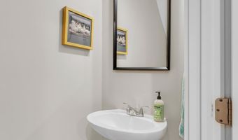 436 Pinewood St, Ann Arbor, MI 48103