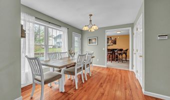 45 Pocono Ln 10, Danbury, CT 06810