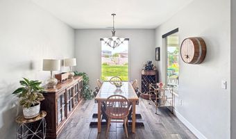 406 Plantation Ct, Carlsbad, NM 88220