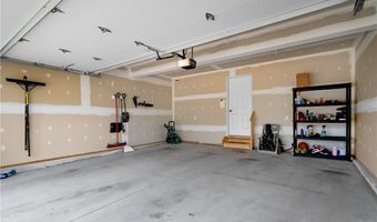 108 Boxelder Ln, Amherst, NY 14228