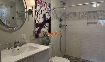 42 Wedgewood Dr, Danbury, CT 06811