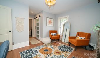1712 Umstead St, Charlotte, NC 28205