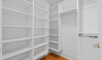 525 AVENUE E 1, Bayonne, NJ 07002