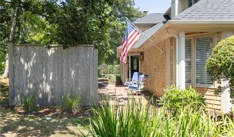 112 Harrison Ave, Newport, RI 02840