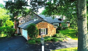 1 Crosstie Ln, Batesville, IN 47006