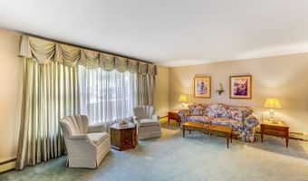 9 Crest Hill Dr, Alloway, NJ 07461