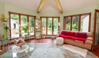 989 McCabe Ave NE, Ada, MI 49301